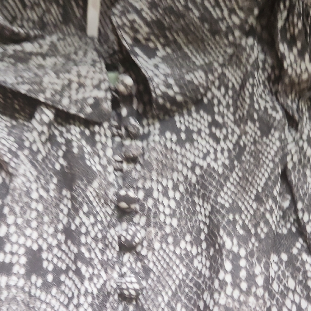 🐦 FP Movement by Free People   Snake Skin Print Blouse - Picture 3 of 10